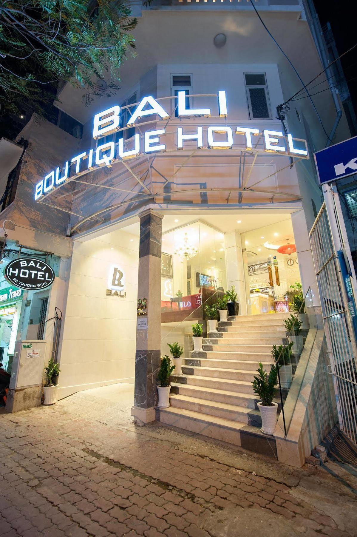 A&A Toronto Hotel Хошимин Екстериор снимка